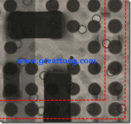 BGA錫球尺寸小于0.4mm，采用降低BGA內(nèi)圍襲球的錫膏量所得到X-Ray，稍微留意一下可以發(fā)現(xiàn)最外圈的錫量(圓的直徑)比其他內(nèi)圍的錫球上的錫量來得多一點點。也就是外圈的黑色圓形直徑比內(nèi)圈的圓形來得大一點點。