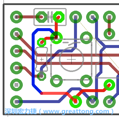 為了要創(chuàng)造一個電路通道，首先要先點擊重置開關(guān)的連結(jié)點進(jìn)行布線，在電路板的背面繪制線路直到其它線路前的乾淨(jìng)區(qū)域。