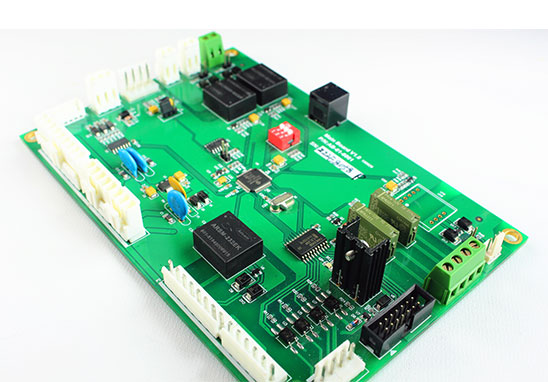 PCB布局：熱敏設(shè)備放置在冷空氣區(qū)域中，溫度測量設(shè)備放置在最熱的位置